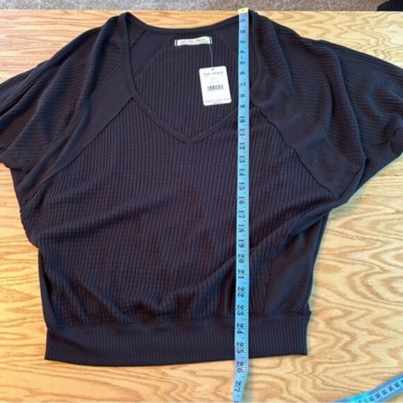 Free People  Santa Clara Long long Sleeve V-neck Black, NEW… - Picture 6 of 8